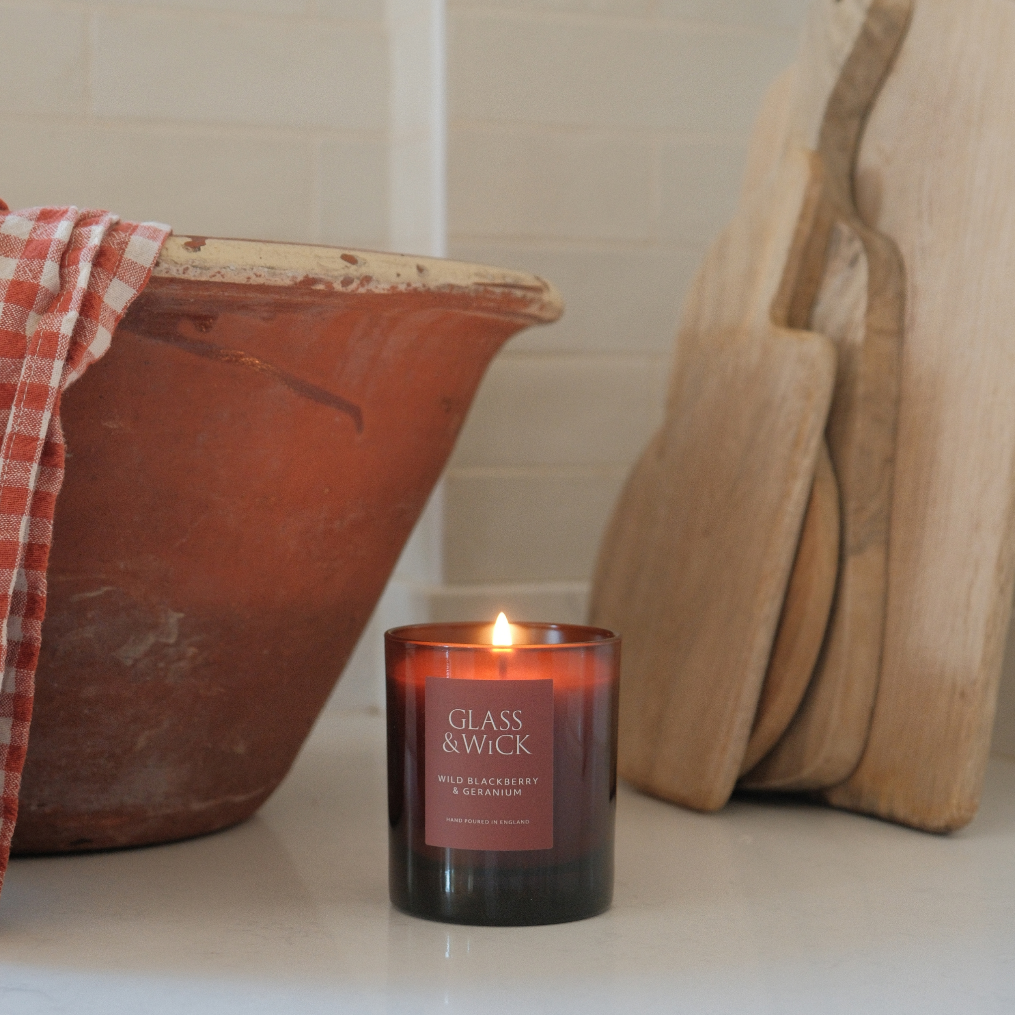 Wild Blackberry & Geranium Amber Candle