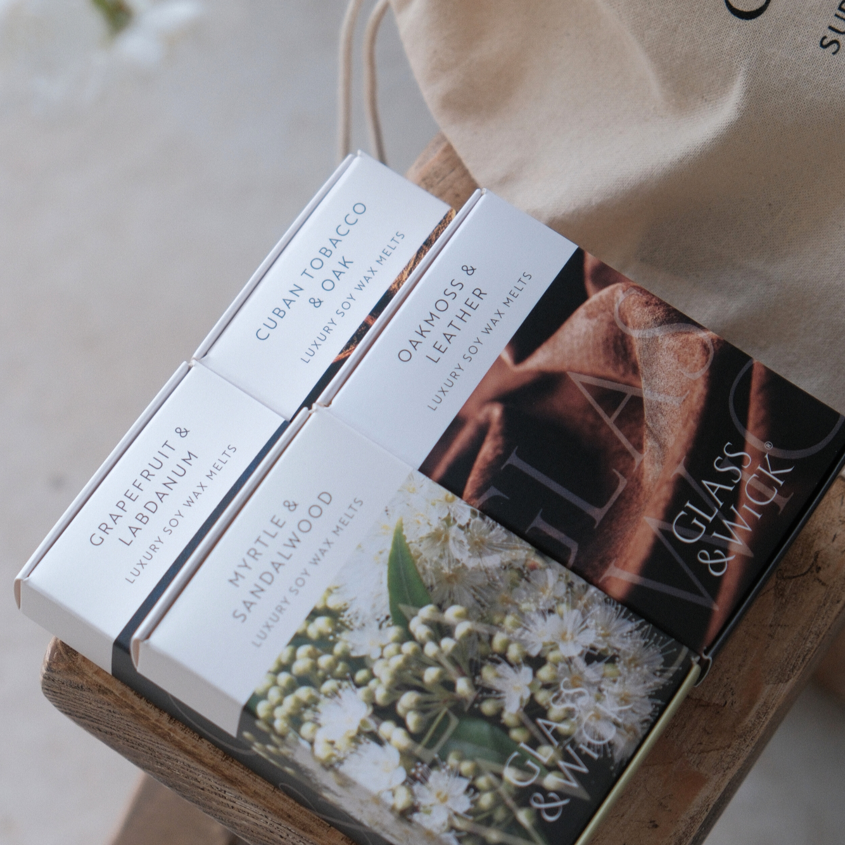 earthy, masculine and woody scents in soy wax melts by Glass & Wick