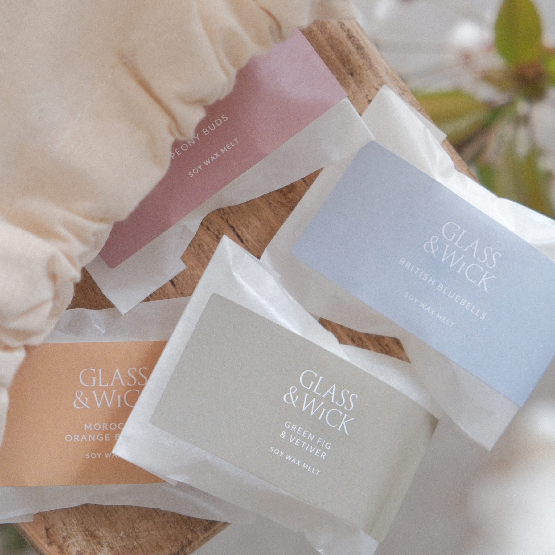 soy wax melt sample bag by glass and wick