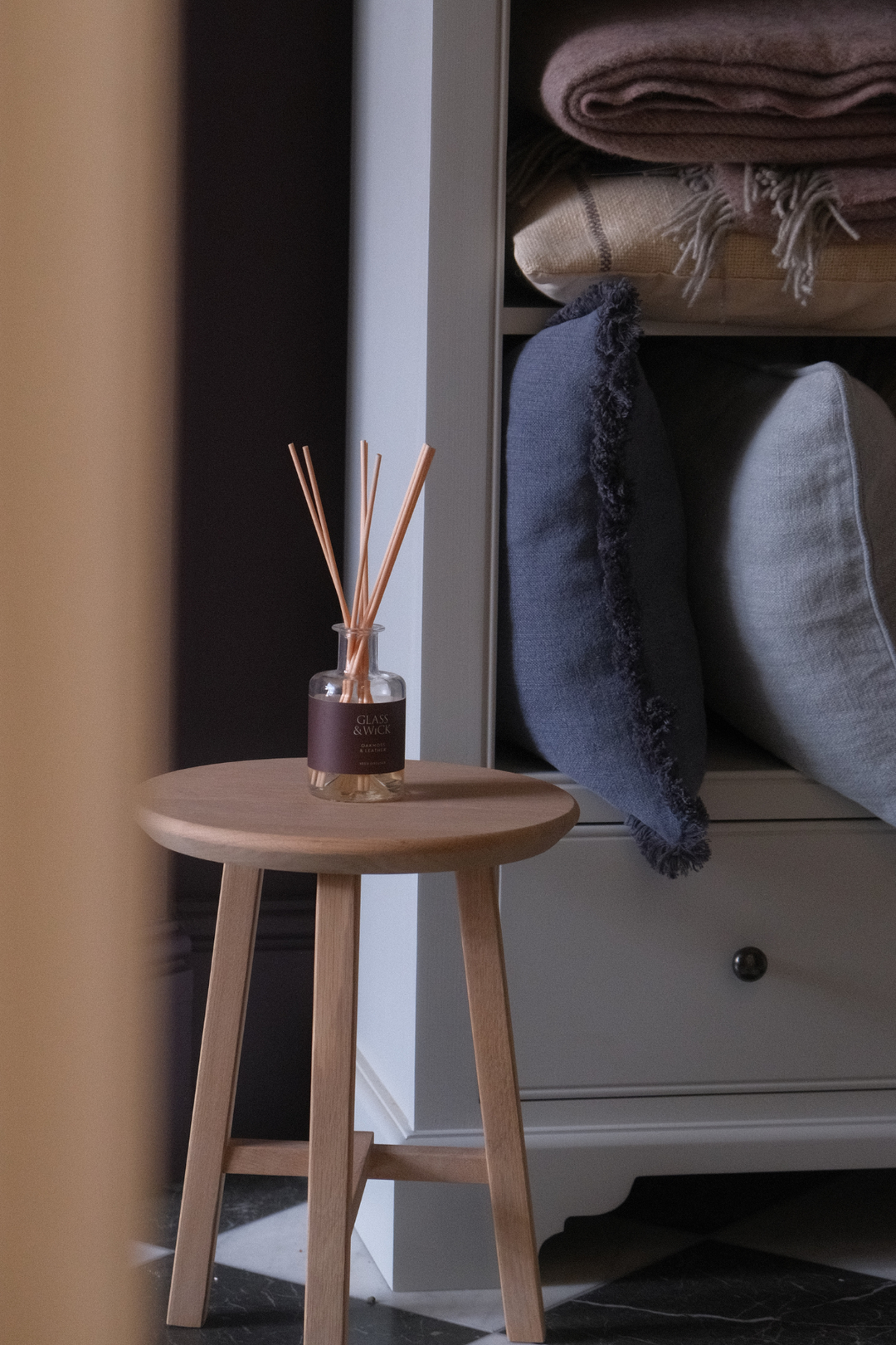 Long lasting reed diffuser