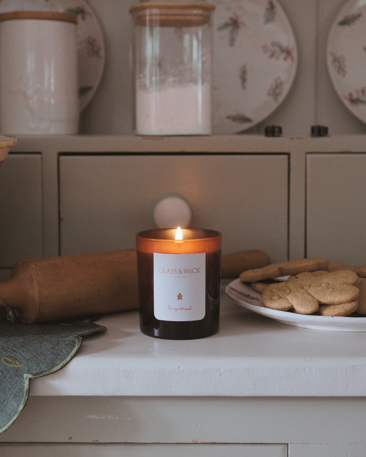 Gingerbread Amber Candle