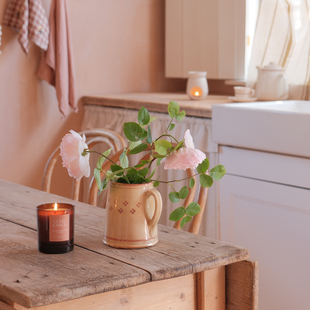 Golden Peach &amp; Almond Amber Candle