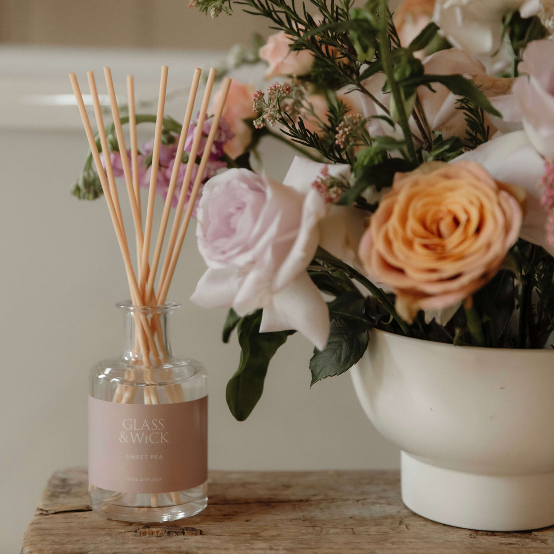 floral sweet pea reed diffuser
