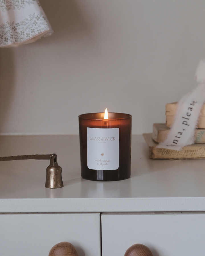 Frankincense &amp; Myrrh Amber Candle